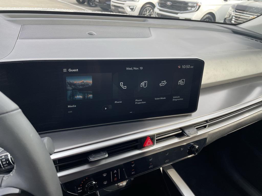 new 2026 Kia Sorento car, priced at $32,130