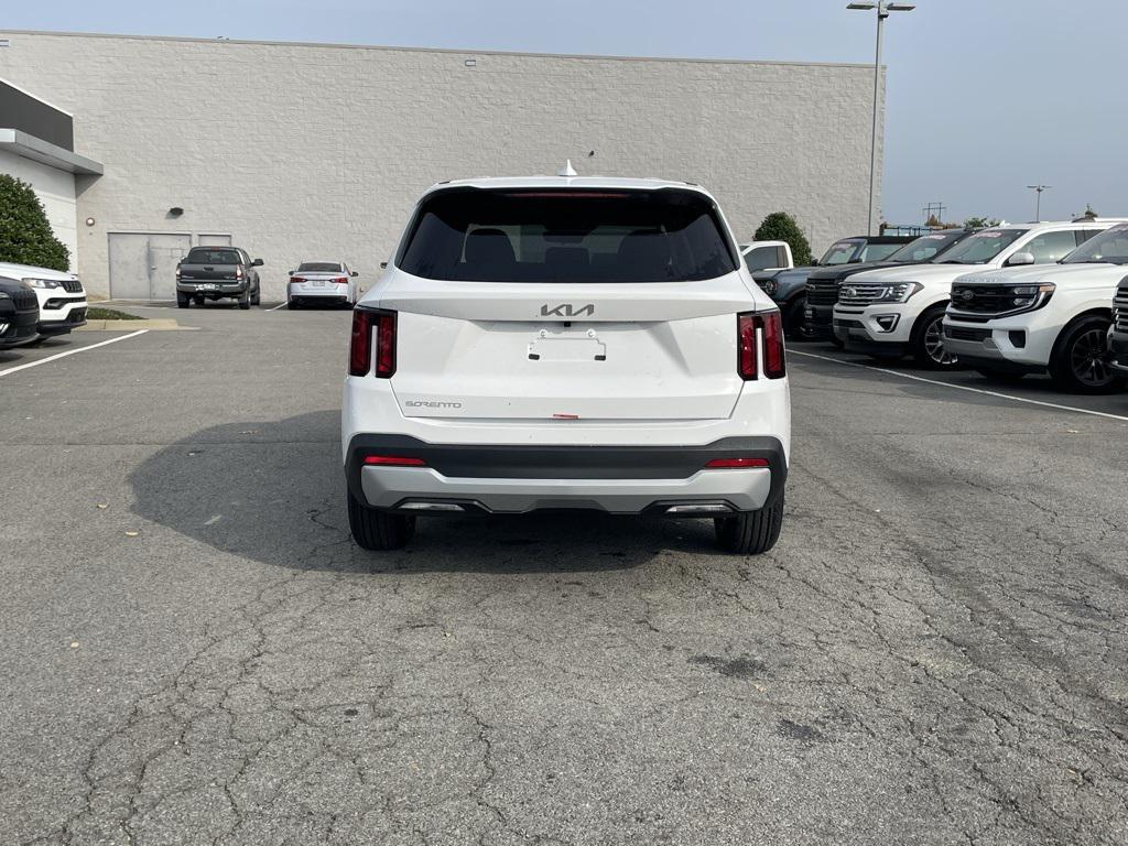 new 2026 Kia Sorento car, priced at $32,130