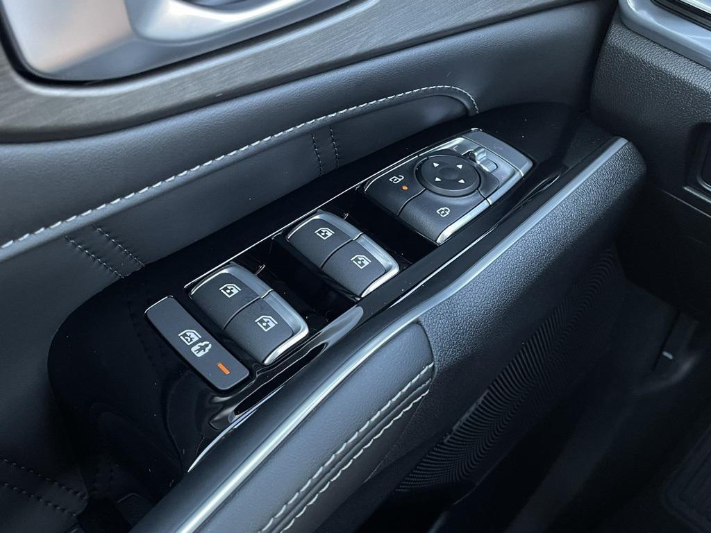 new 2026 Kia Sorento car, priced at $43,070