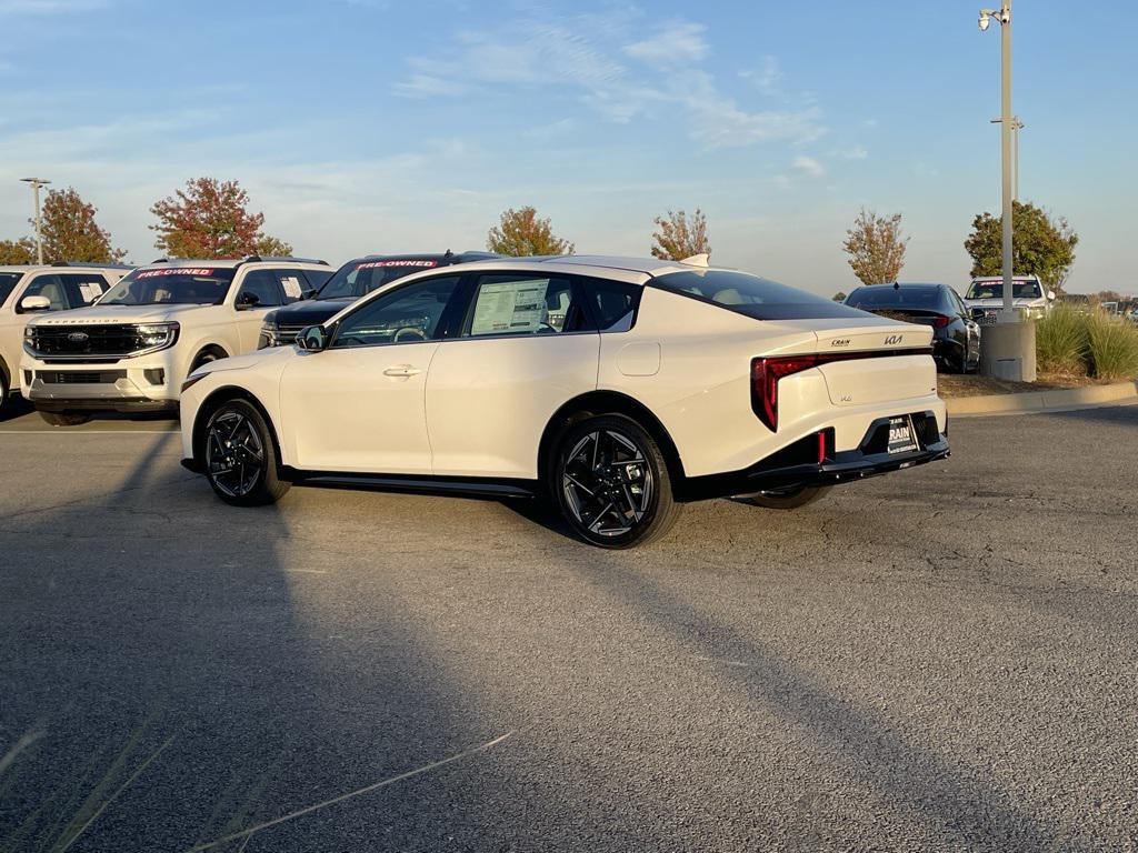 new 2025 Kia K4 car, priced at $27,020