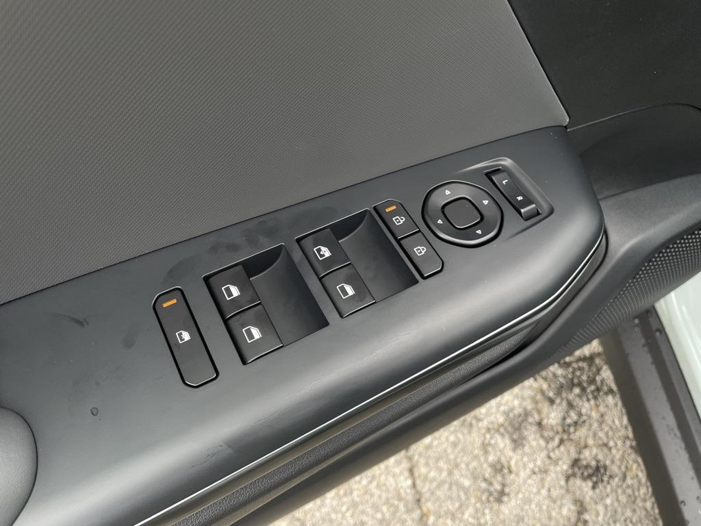 new 2025 Kia K4 car, priced at $22,999