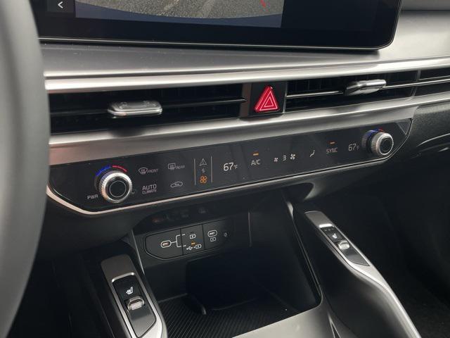 new 2025 Kia Sorento car, priced at $36,412