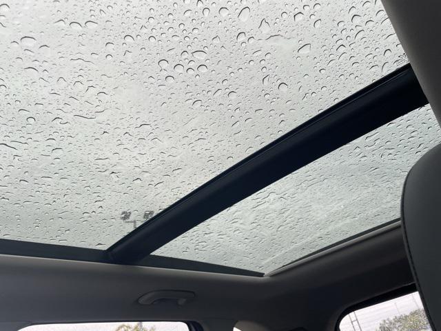 new 2025 Kia Sorento car, priced at $39,545