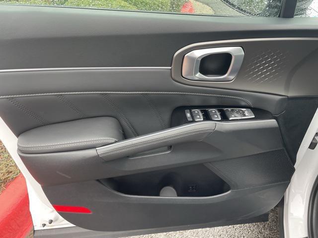 new 2025 Kia Sorento car, priced at $39,545