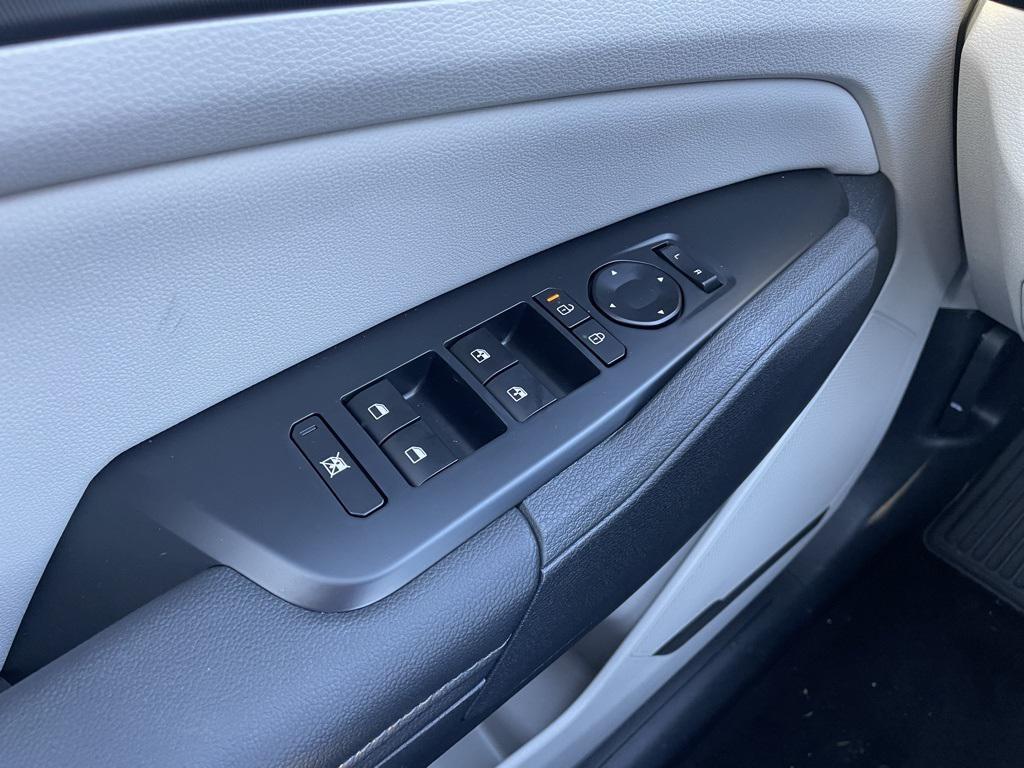 new 2026 Kia Sportage car, priced at $32,415