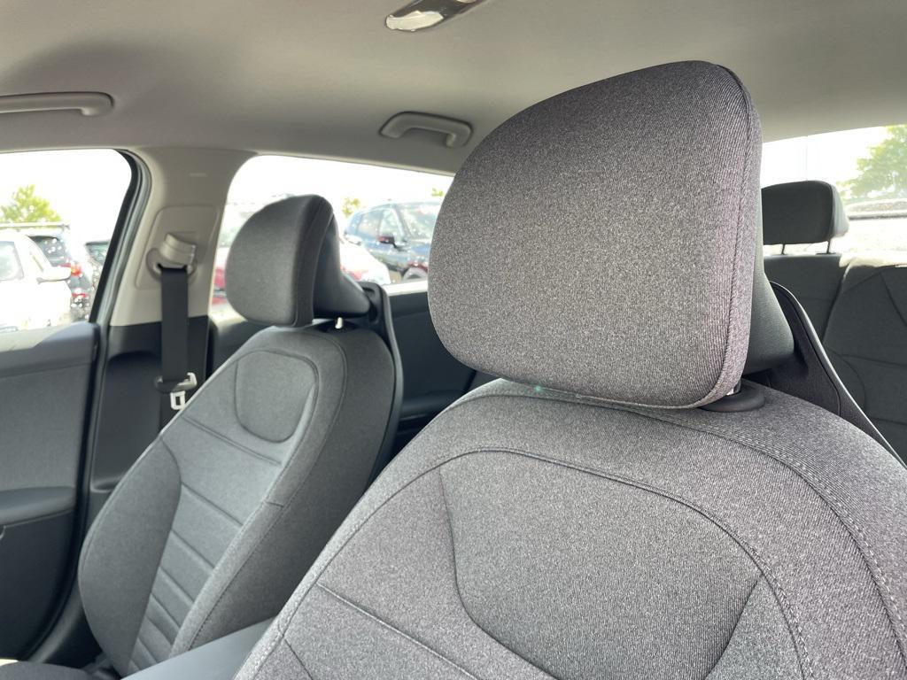 new 2025 Kia K4 car, priced at $23,869