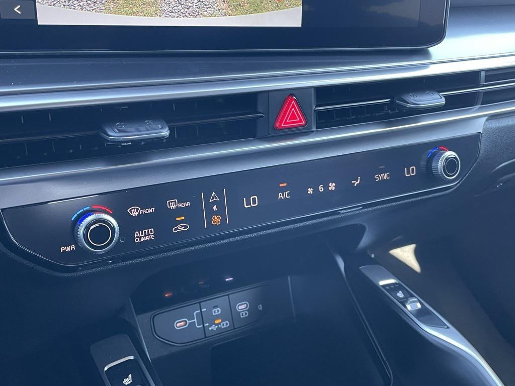 new 2026 Kia Sorento car, priced at $39,890