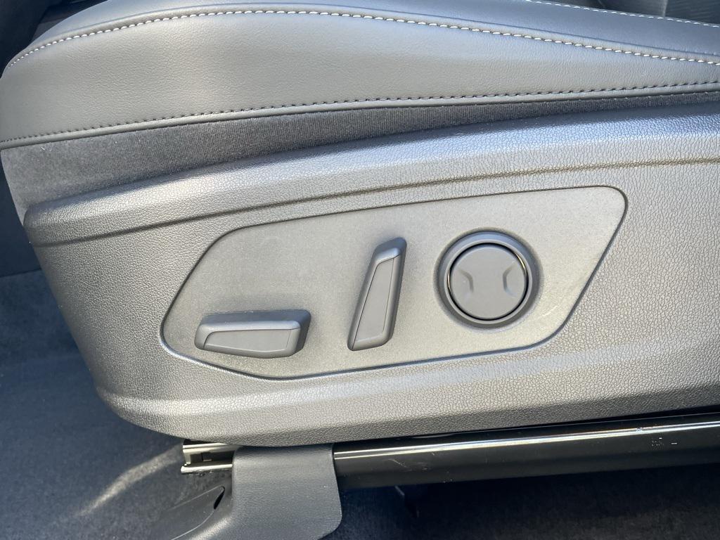 new 2026 Kia Sorento car, priced at $39,890