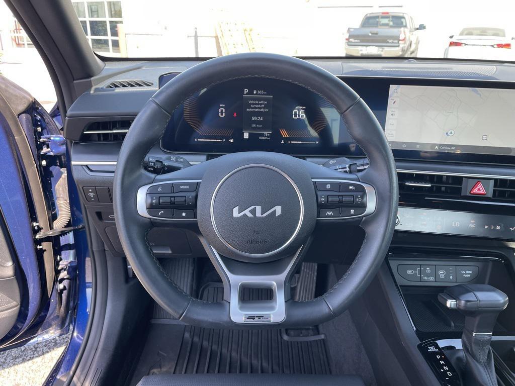 new 2025 Kia K5 car, priced at $27,559