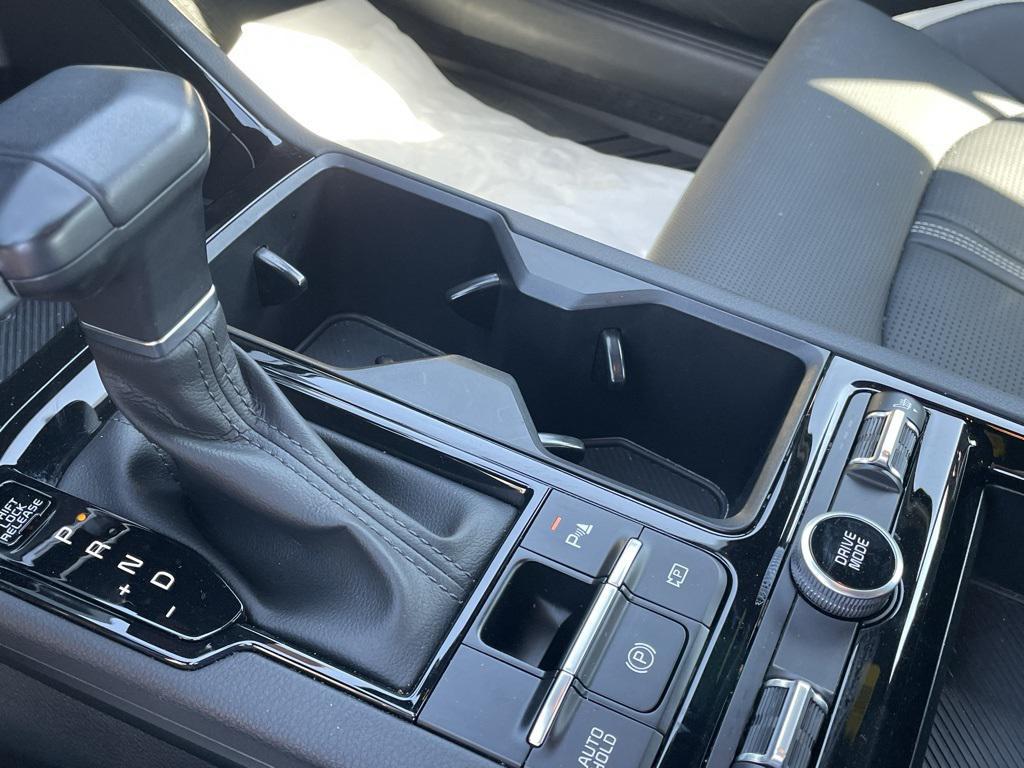 new 2025 Kia K5 car, priced at $27,559