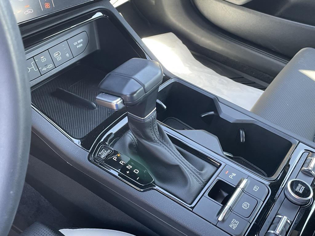 new 2025 Kia K5 car, priced at $27,559
