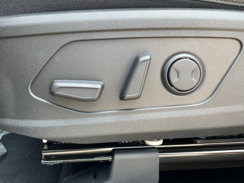 new 2026 Kia Sorento car, priced at $36,770