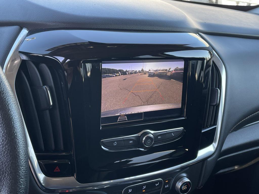 used 2021 Chevrolet Traverse car, priced at $19,310