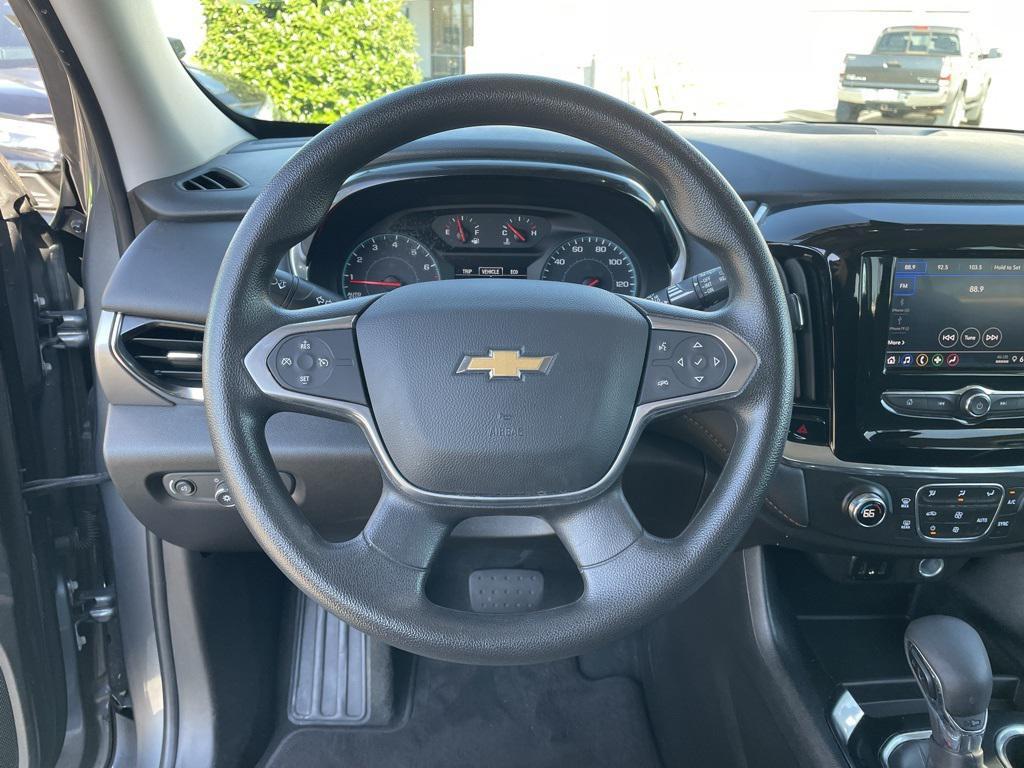 used 2021 Chevrolet Traverse car, priced at $19,310