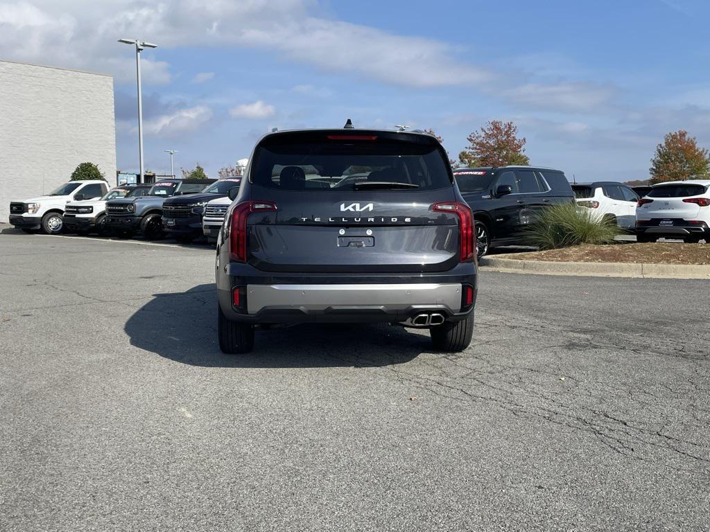 new 2025 Kia Telluride car, priced at $38,707