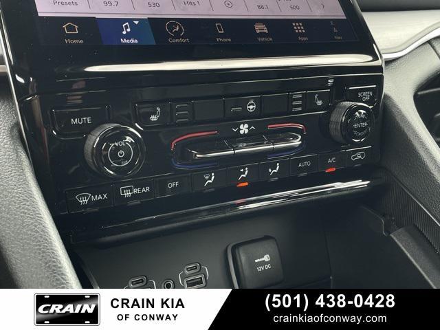 used 2025 Jeep Grand Cherokee car, priced at $40,988
