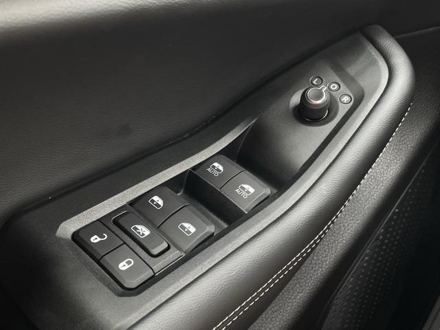 used 2025 Jeep Grand Cherokee car, priced at $43,127