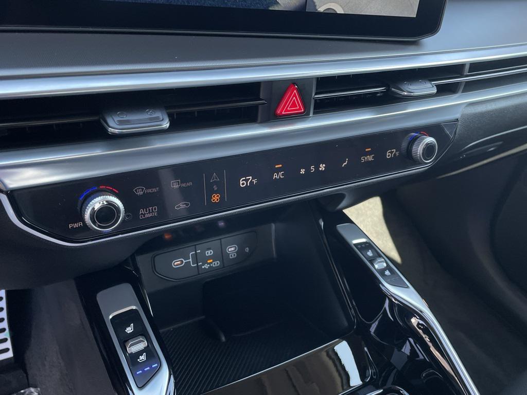 new 2026 Kia Sorento car, priced at $41,530