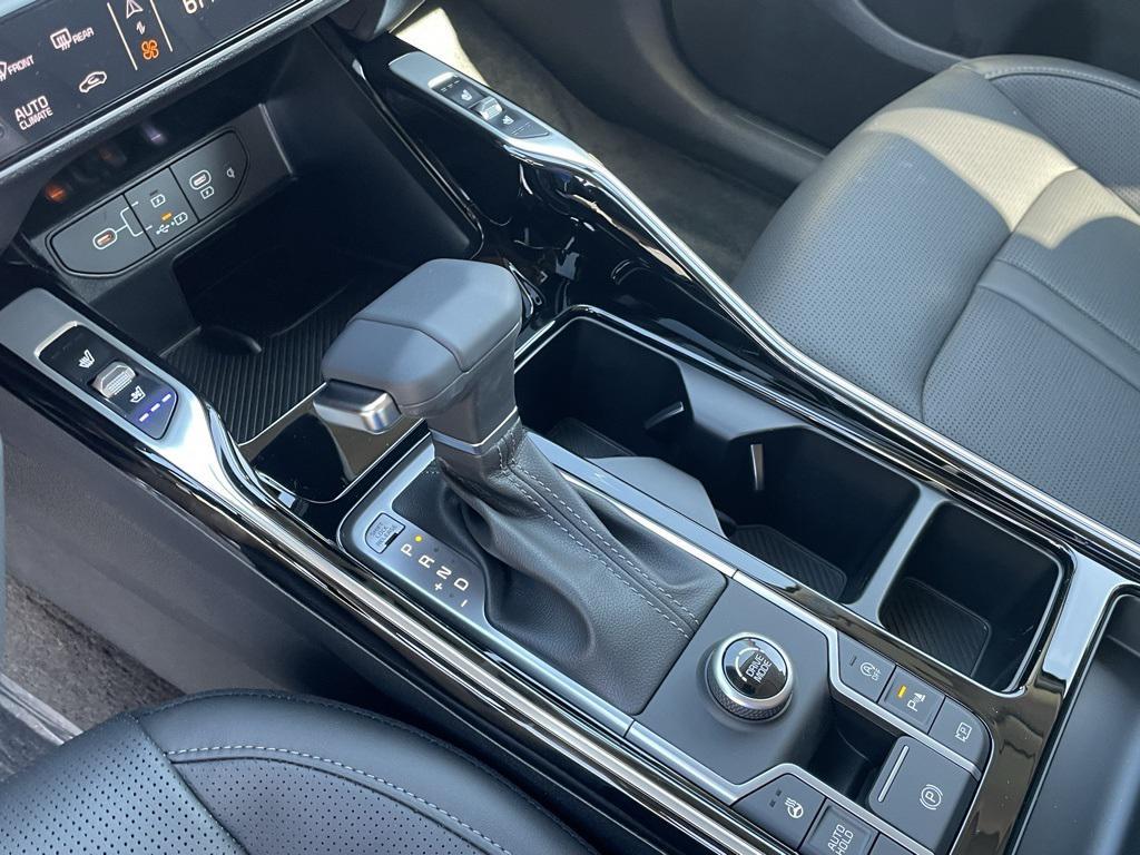 new 2026 Kia Sorento car, priced at $41,530