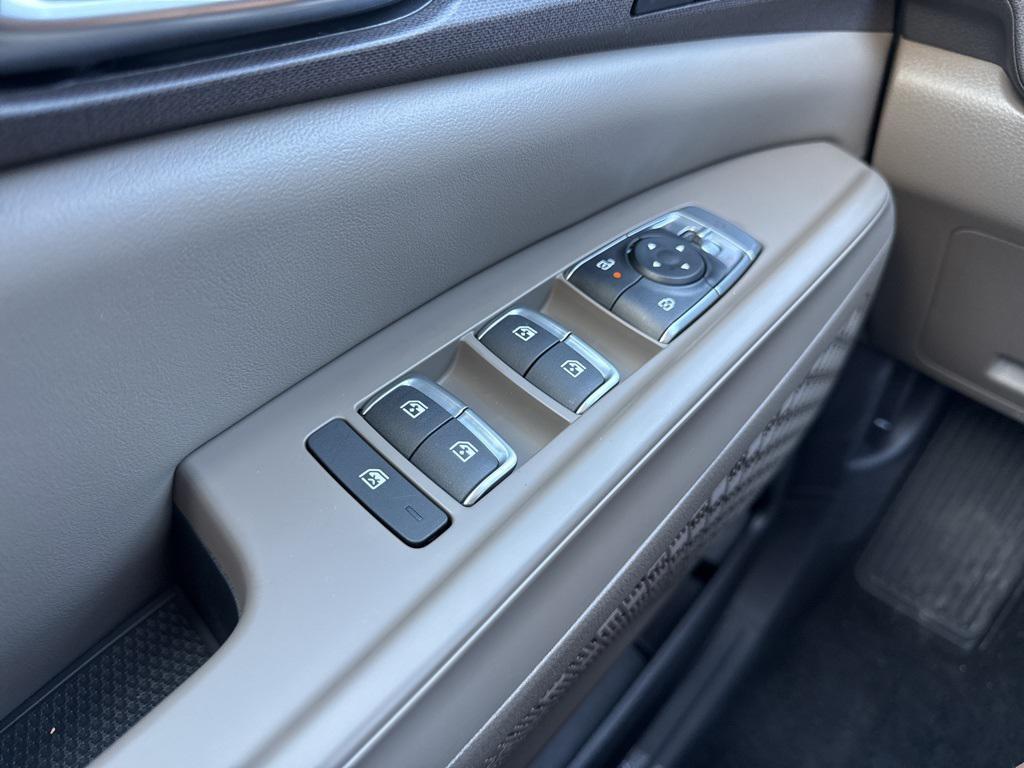 new 2026 Kia Carnival Hybrid car, priced at $43,625