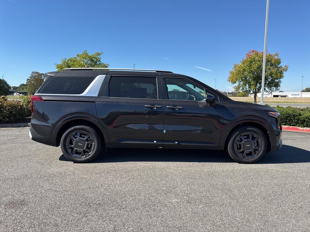 new 2026 Kia Carnival Hybrid car, priced at $43,625