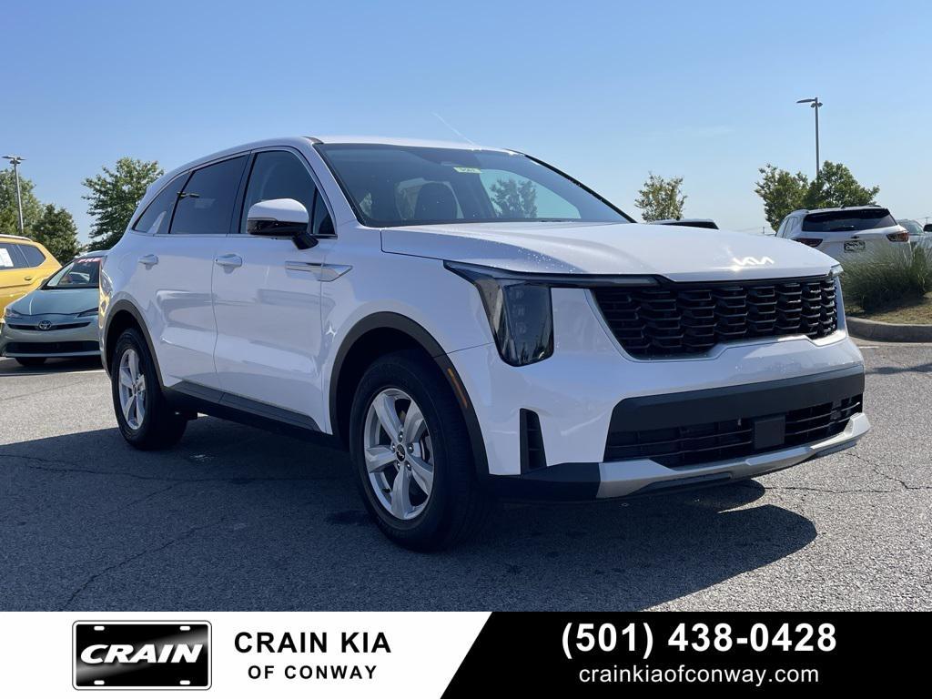 new 2025 Kia Sorento car, priced at $30,555