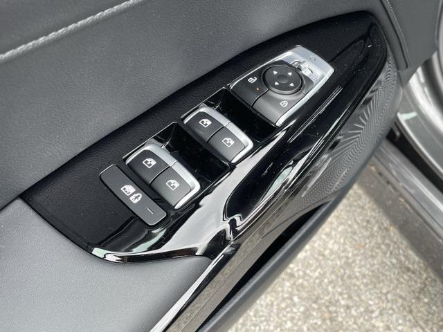 new 2025 Kia K5 car, priced at $33,482