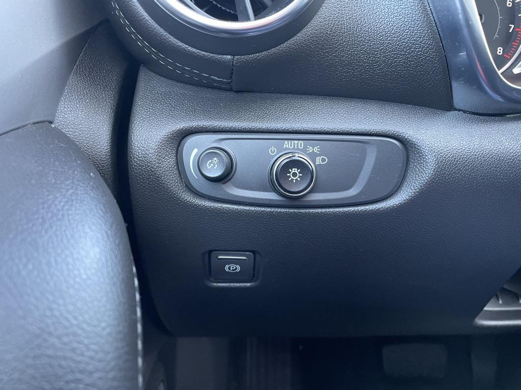 used 2021 Chevrolet Blazer car, priced at $19,932