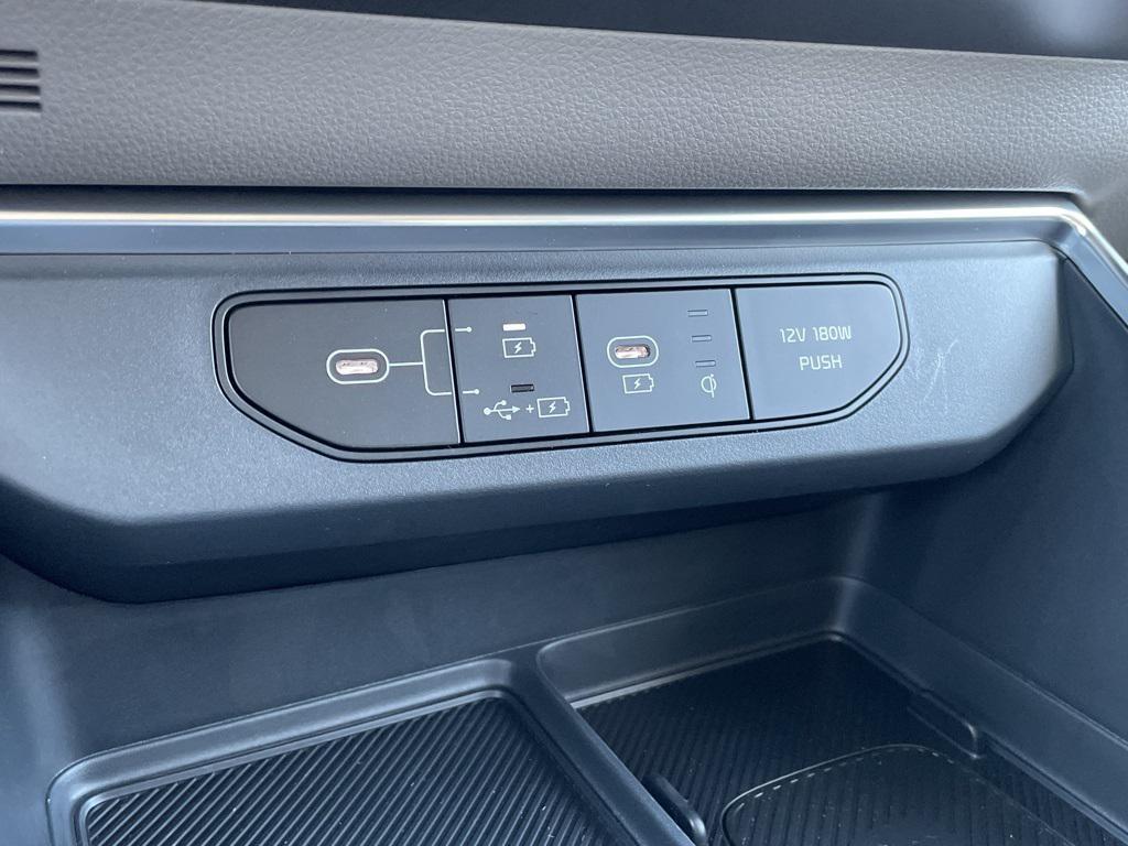 new 2026 Kia Carnival Hybrid car, priced at $43,224