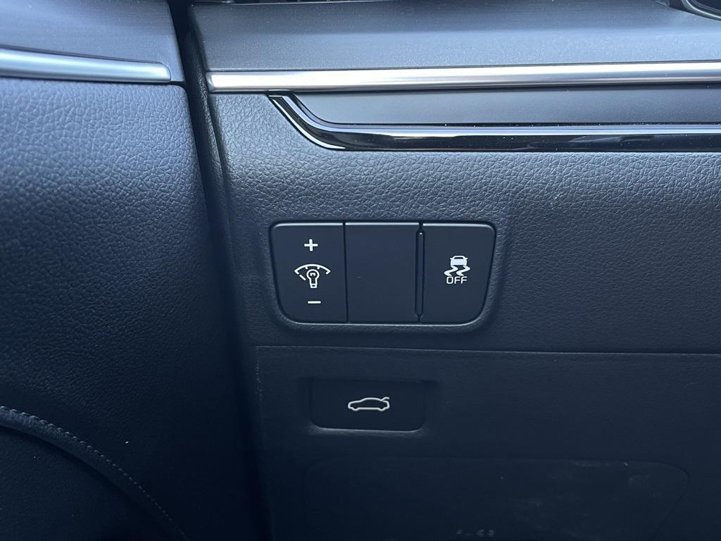 new 2026 Kia K5 car, priced at $29,905