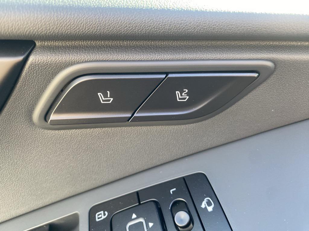 new 2026 Kia Niro car, priced at $35,630