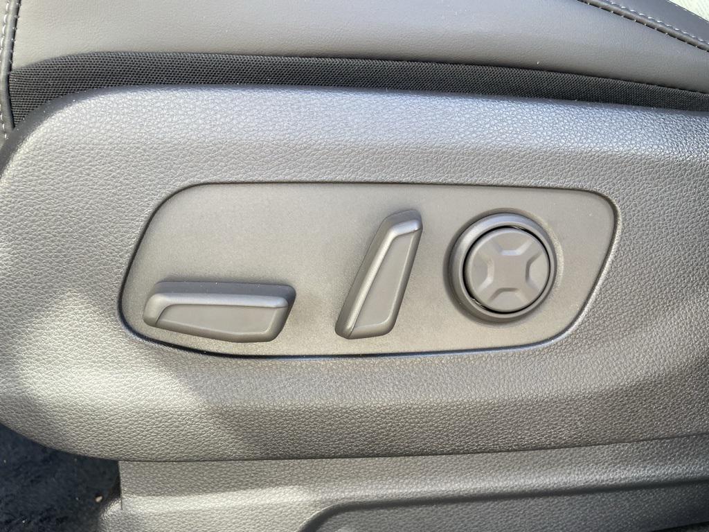 new 2026 Kia Carnival car, priced at $49,485