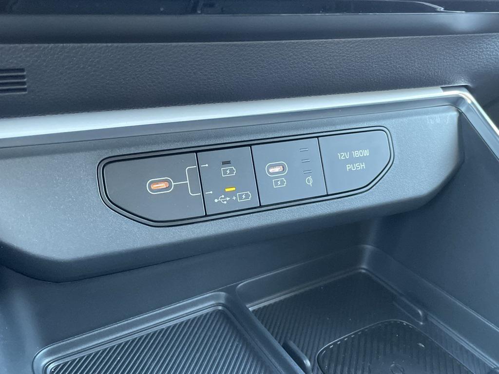 new 2026 Kia Carnival car, priced at $49,485