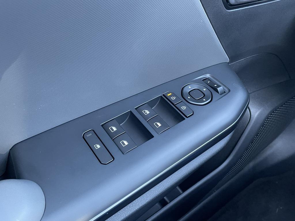 new 2025 Kia K4 car, priced at $22,999