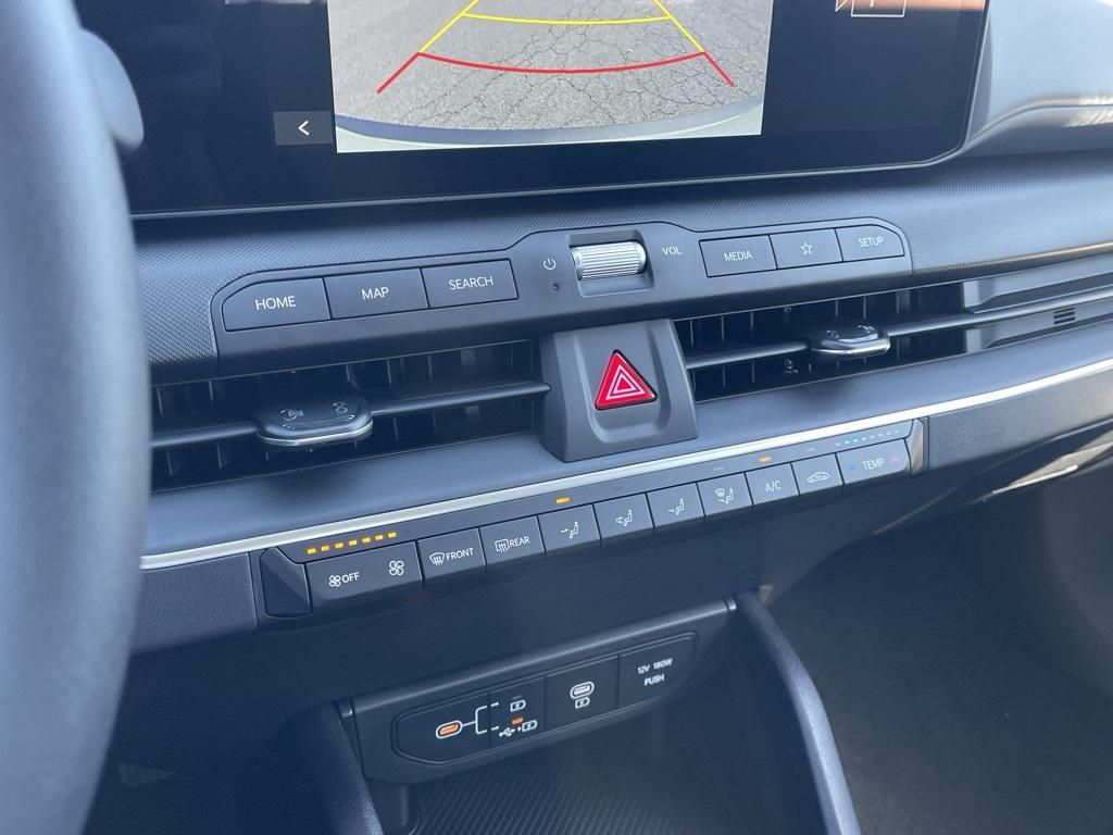 new 2025 Kia K4 car, priced at $22,999