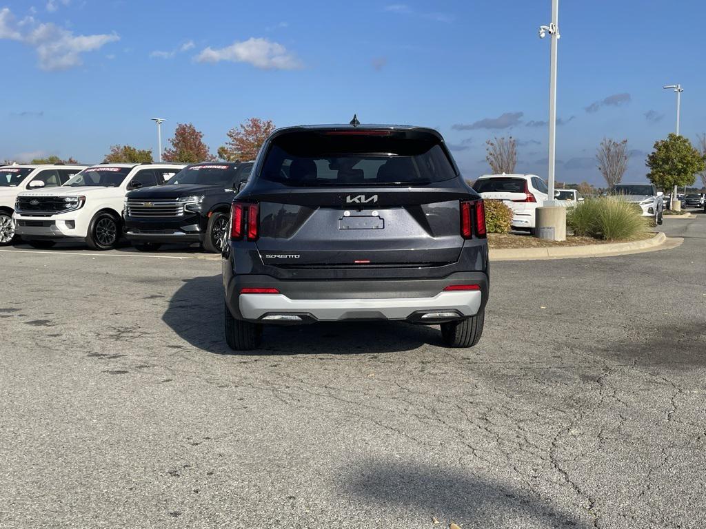 new 2026 Kia Sorento car, priced at $31,635
