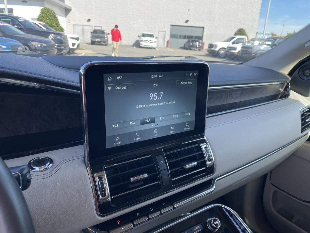 used 2021 Lincoln Navigator car, priced at $38,899
