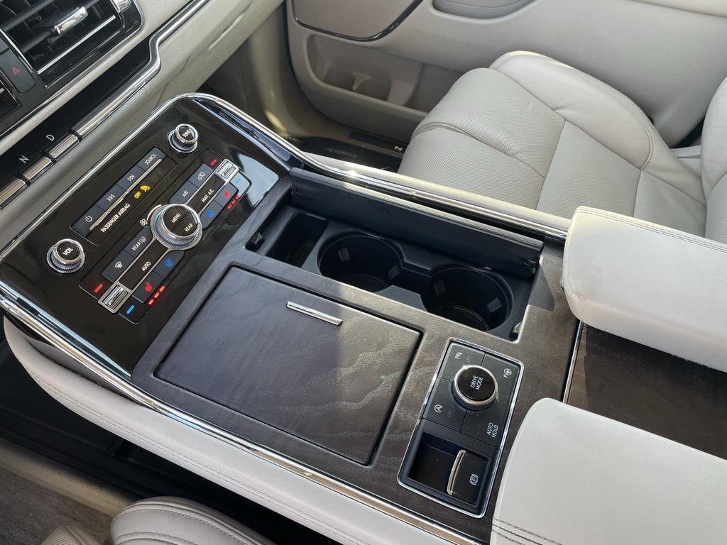 used 2021 Lincoln Navigator car, priced at $38,899