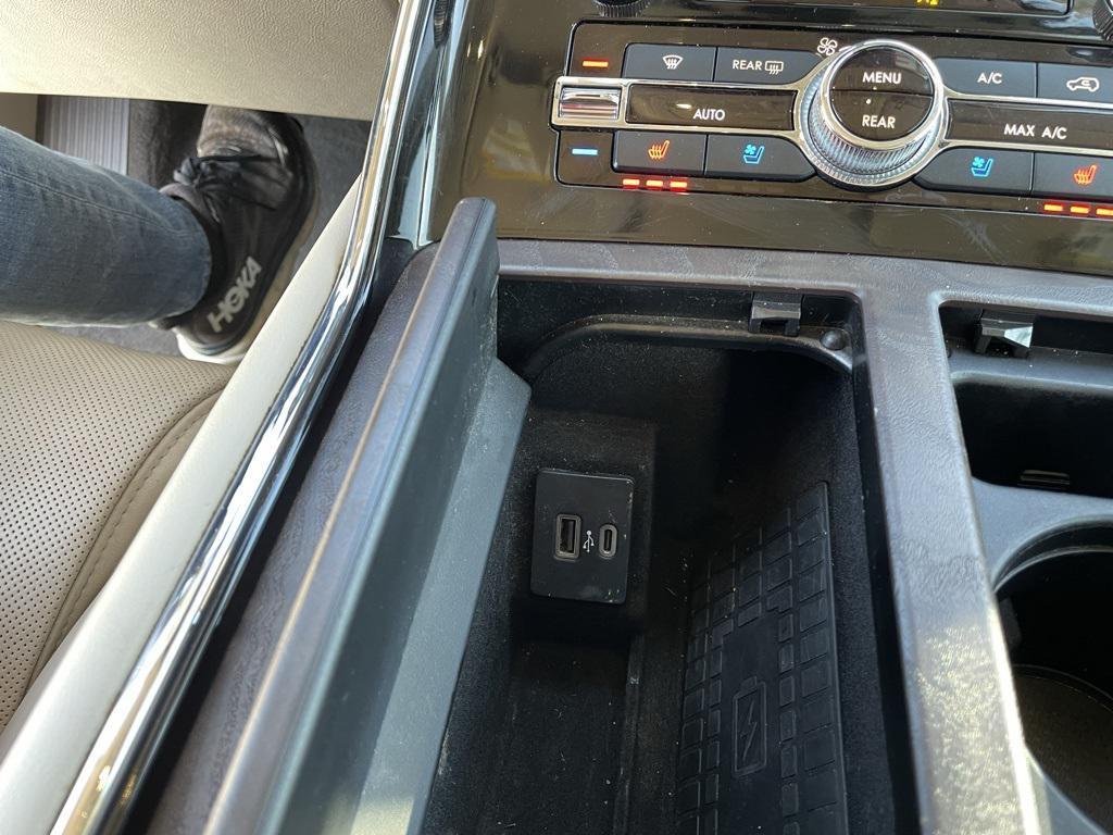 used 2021 Lincoln Navigator car, priced at $38,899