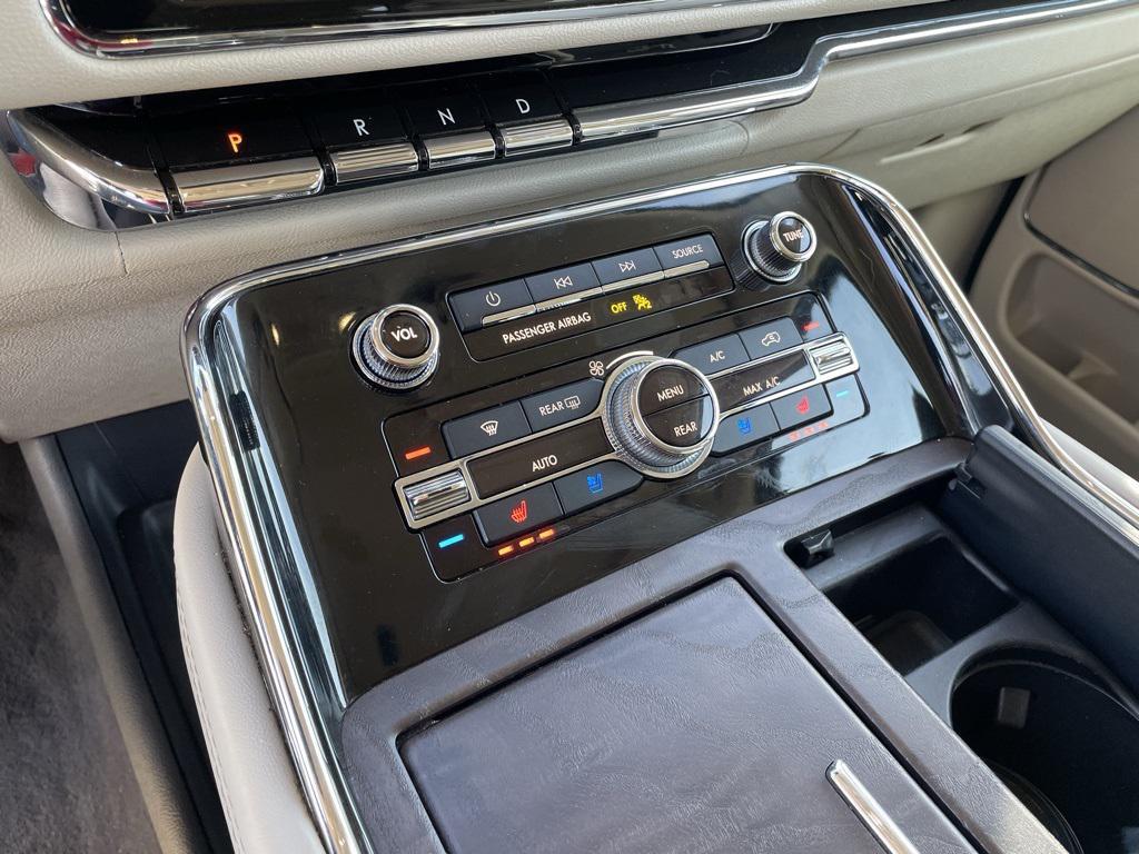 used 2021 Lincoln Navigator car, priced at $38,899