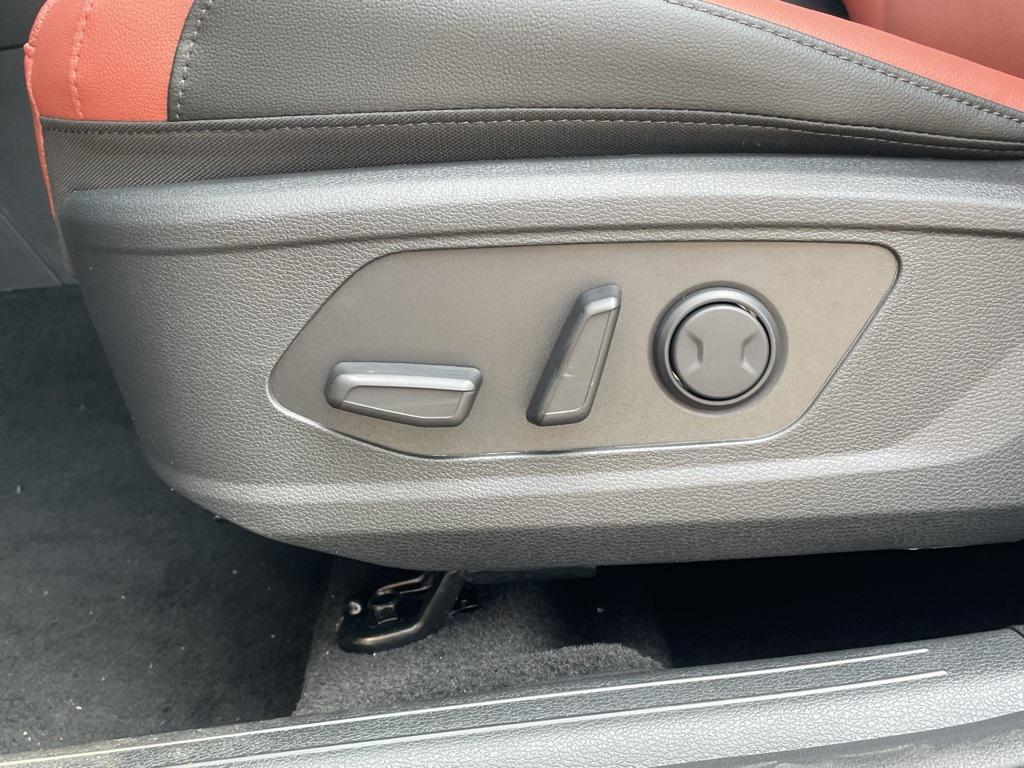 new 2026 Kia Sportage car, priced at $39,010