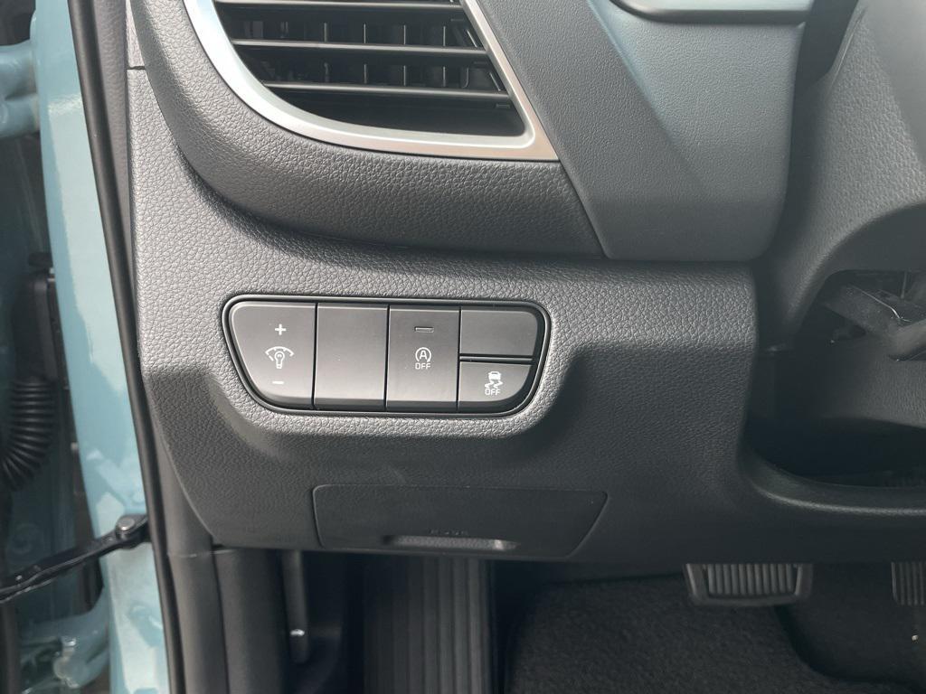 new 2026 Kia Seltos car, priced at $27,535