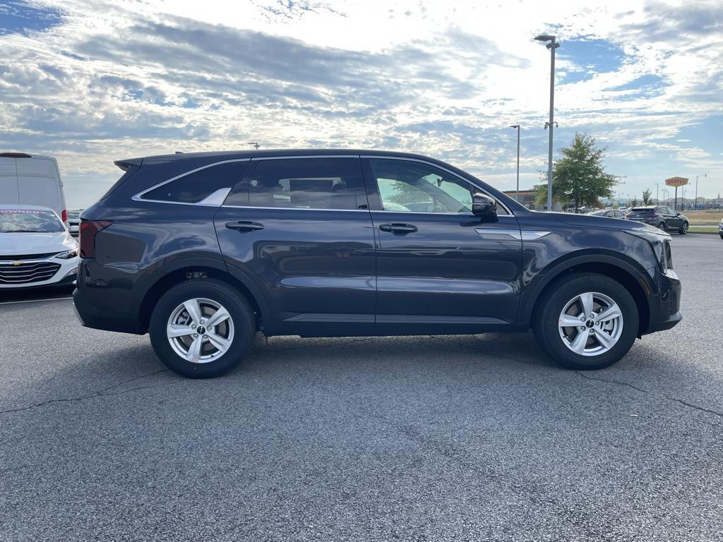 new 2026 Kia Sorento car, priced at $31,635
