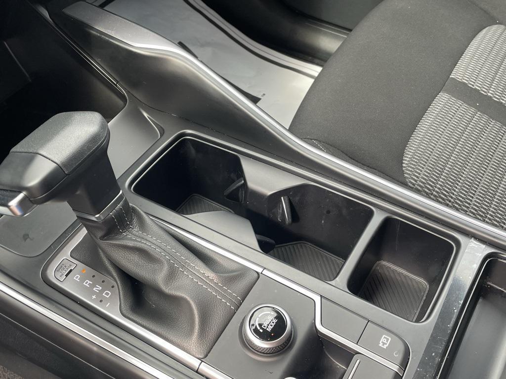 new 2025 Kia Sorento car, priced at $30,136