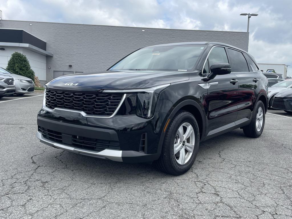 new 2025 Kia Sorento car, priced at $30,136