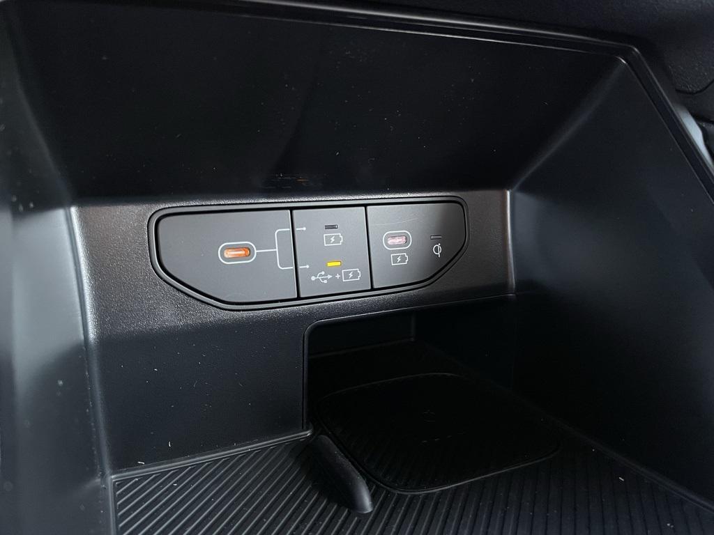 new 2026 Kia Sorento car, priced at $37,030