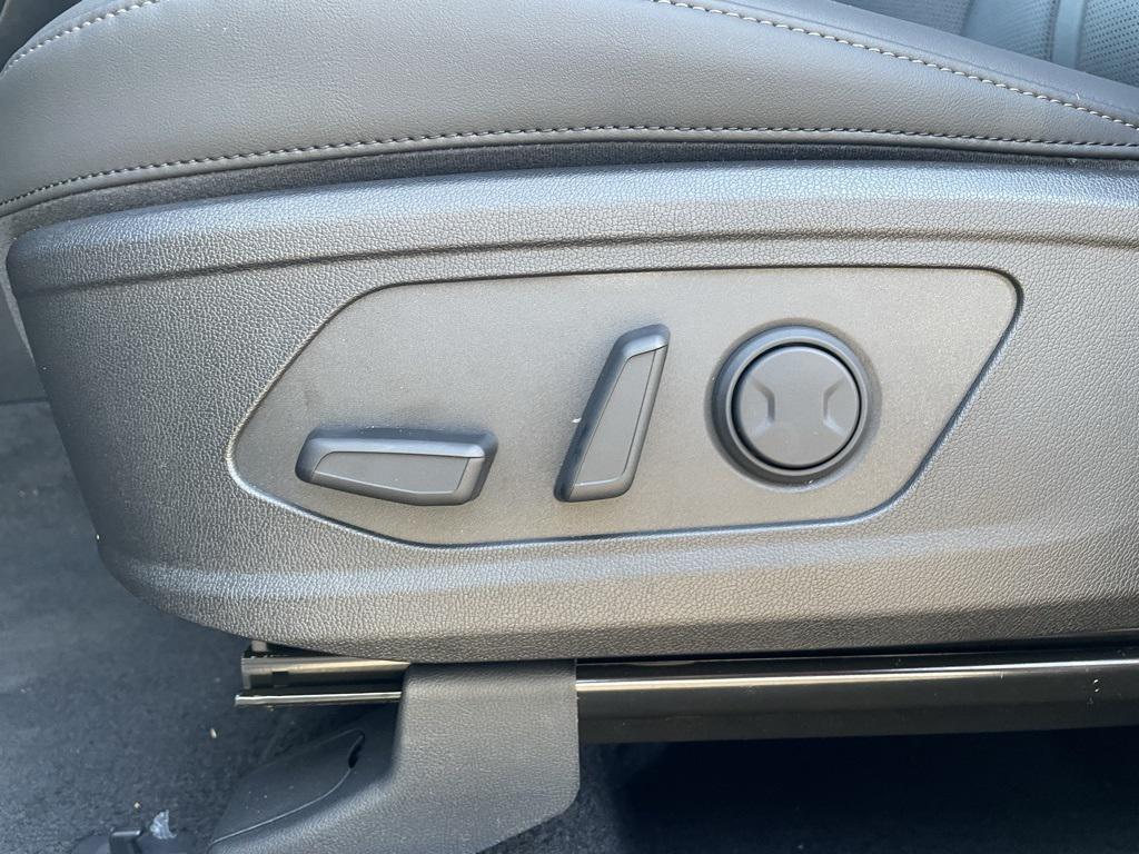 new 2026 Kia Sorento car, priced at $37,030