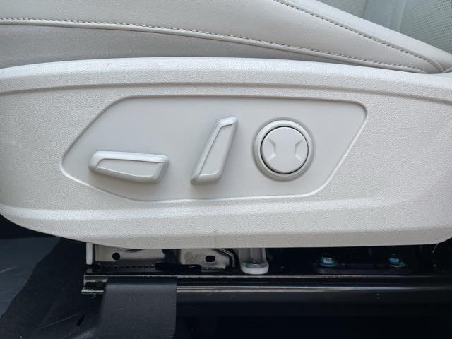 new 2025 Kia Sorento car, priced at $35,846