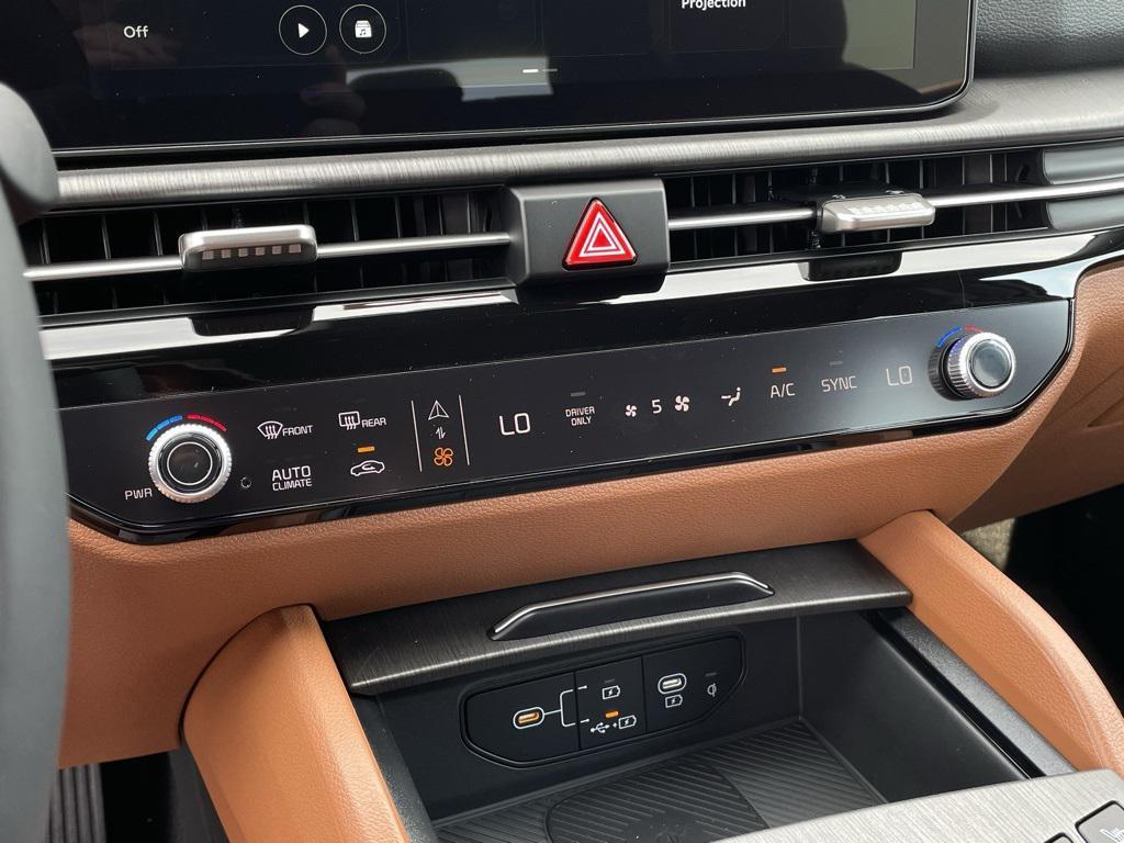 new 2026 Kia Sportage car, priced at $37,360