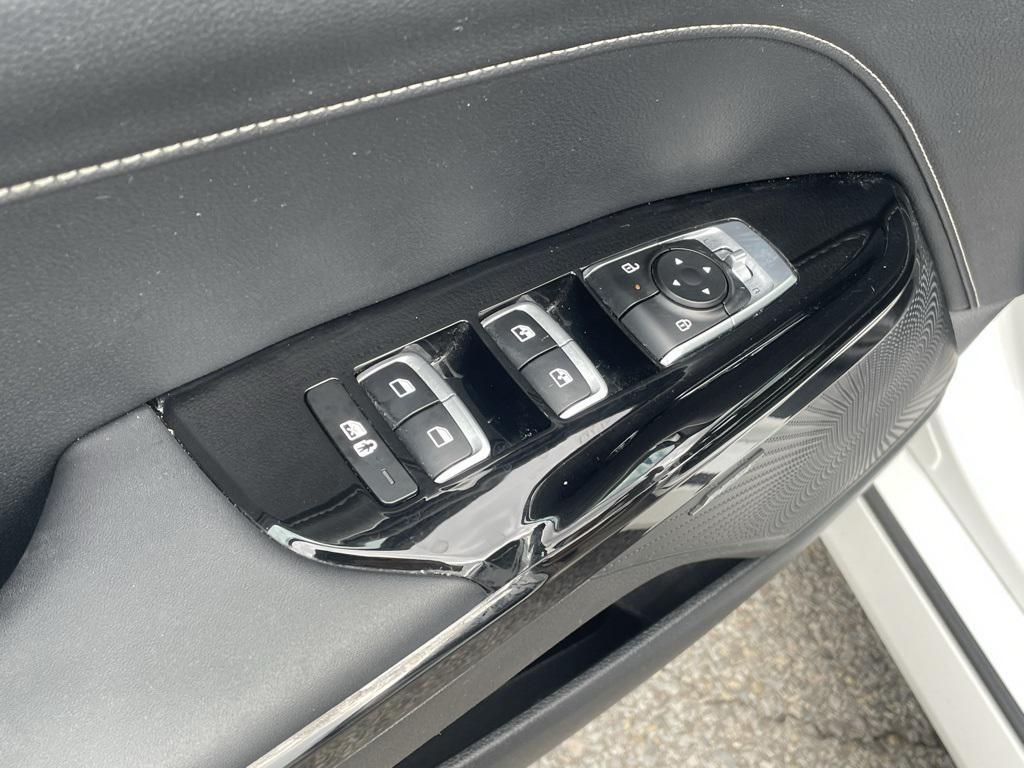 new 2025 Kia K5 car, priced at $30,866